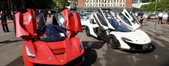  太子集团名下33辆豪车拍卖，当天共拍出24辆，约合人民币9300万元 新闻