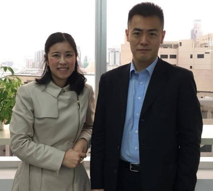 父亲身家超过李嘉诚,他不爱美女爱丑女,继承60亿家产坐地铁上班 新闻 父亲身家超过李嘉诚,他不爱美女爱丑女,继承60亿家产坐地铁上班 新闻