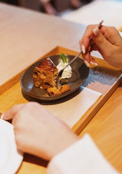 美联储理事米兰放鸽：中东局势尚未改变降息判断，劳动力市场仍需政策支撑