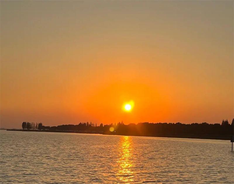 千问用一场离职风波,拿到了与豆包一战的入场券? 新闻 千问用一场离职风波,拿到了与豆包一战的入场券? 新闻