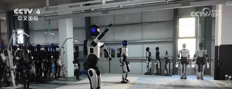  报告亮点解读：智能经济新形态崛起；服务业扩能提质蓄势待发 企业服务