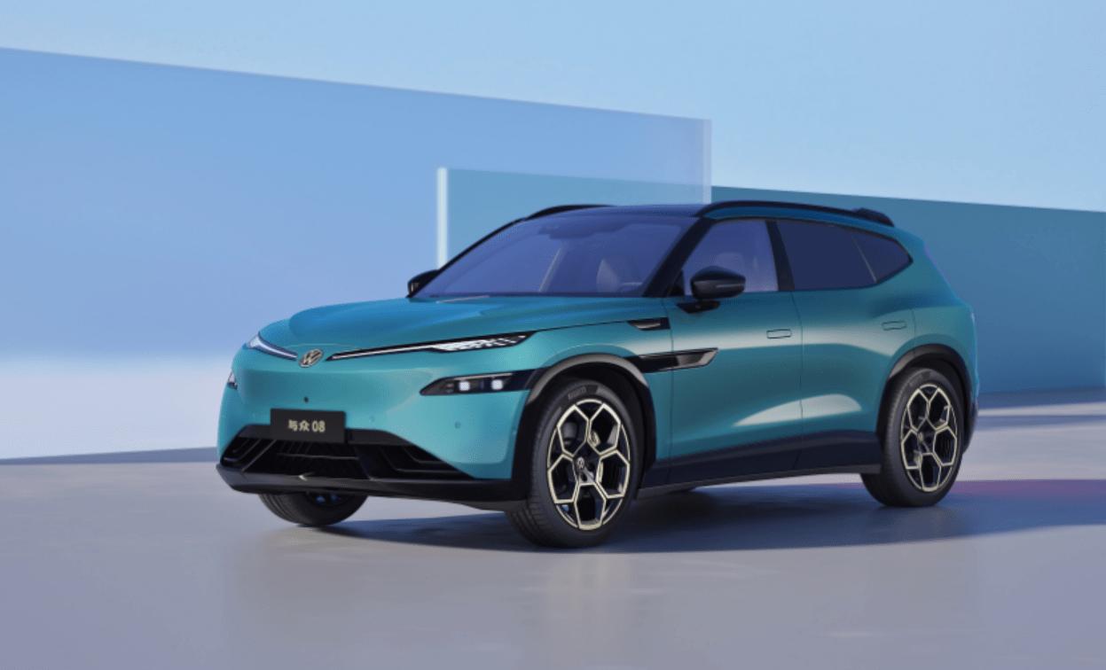 鎏金座舱惊艳亮相,与众08内饰细节尽显科技豪华;女王副驾舒适升级,智能调光天幕加持未来感 汽车科技