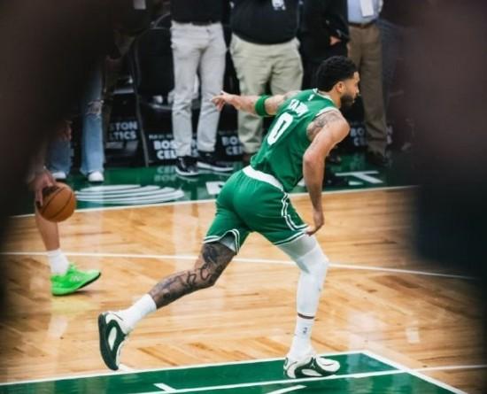  塔图姆王者归来，298天后重返赛场；凯尔特人大胜独行侠，绿军未来更可期。 体育新闻 塔图姆王者归来，298天后重返赛场；凯尔特人大胜独行侠，绿军未来更可期。 体育新闻 塔图姆王者归来，298天后重返赛场；凯尔特人大胜独行侠，绿军未来更可期。 体育新闻 塔图姆王者归来，298天后重返赛场；凯尔特人大胜独行侠，绿军未来更可期。 体育新闻 塔图姆王者归来，298天后重返赛场；凯尔特人大胜独行侠，绿军未来更可期。 体育新闻