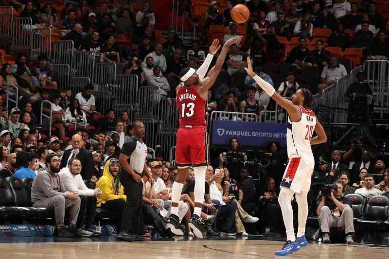  阿德巴约单场83分震惊联盟；热火六连胜强势崛起；奇才九连败陷入低谷 体育新闻 阿德巴约单场83分震惊联盟；热火六连胜强势崛起；奇才九连败陷入低谷 体育新闻 阿德巴约单场83分震惊联盟；热火六连胜强势崛起；奇才九连败陷入低谷 体育新闻