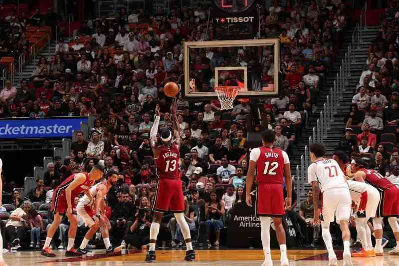  阿德巴约单场83分震惊联盟；热火六连胜强势崛起；奇才九连败陷入低谷 体育新闻 阿德巴约单场83分震惊联盟；热火六连胜强势崛起；奇才九连败陷入低谷 体育新闻 阿德巴约单场83分震惊联盟；热火六连胜强势崛起；奇才九连败陷入低谷 体育新闻