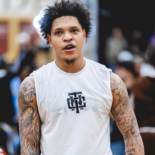 街球网红跨界评估:流量偶像与职业赛场的残酷距离 体育新闻