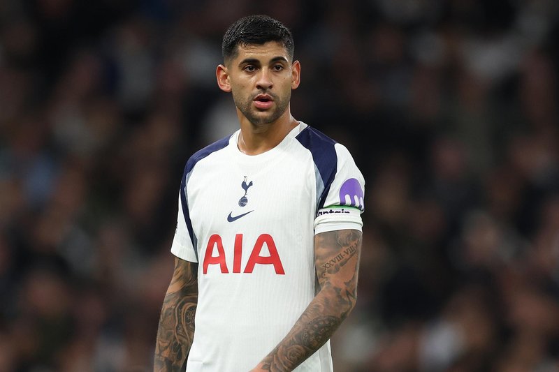 职业球员的隐忧:热刺核心罗梅罗的职业转型困境与抉择 体育新闻