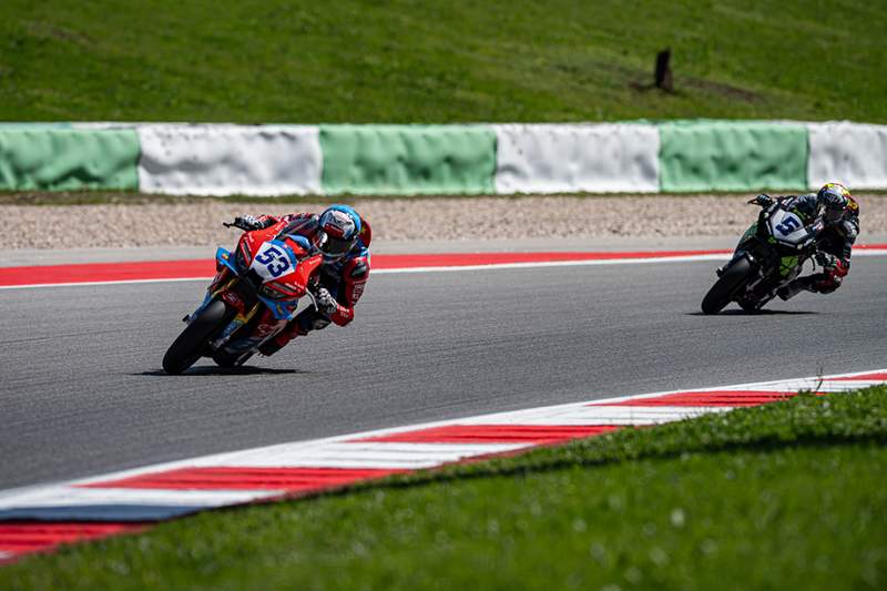  从浙江车间到世界之巅：张雪机车的技术破壁与国资资本的价值重估 企业服务